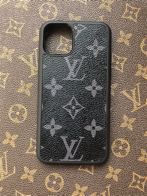 lv iphone 11 pro case